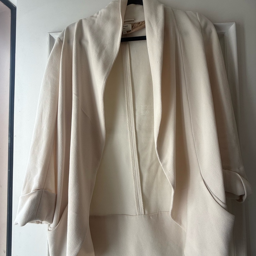 Wilfred Elegant Cream Women's Jacket